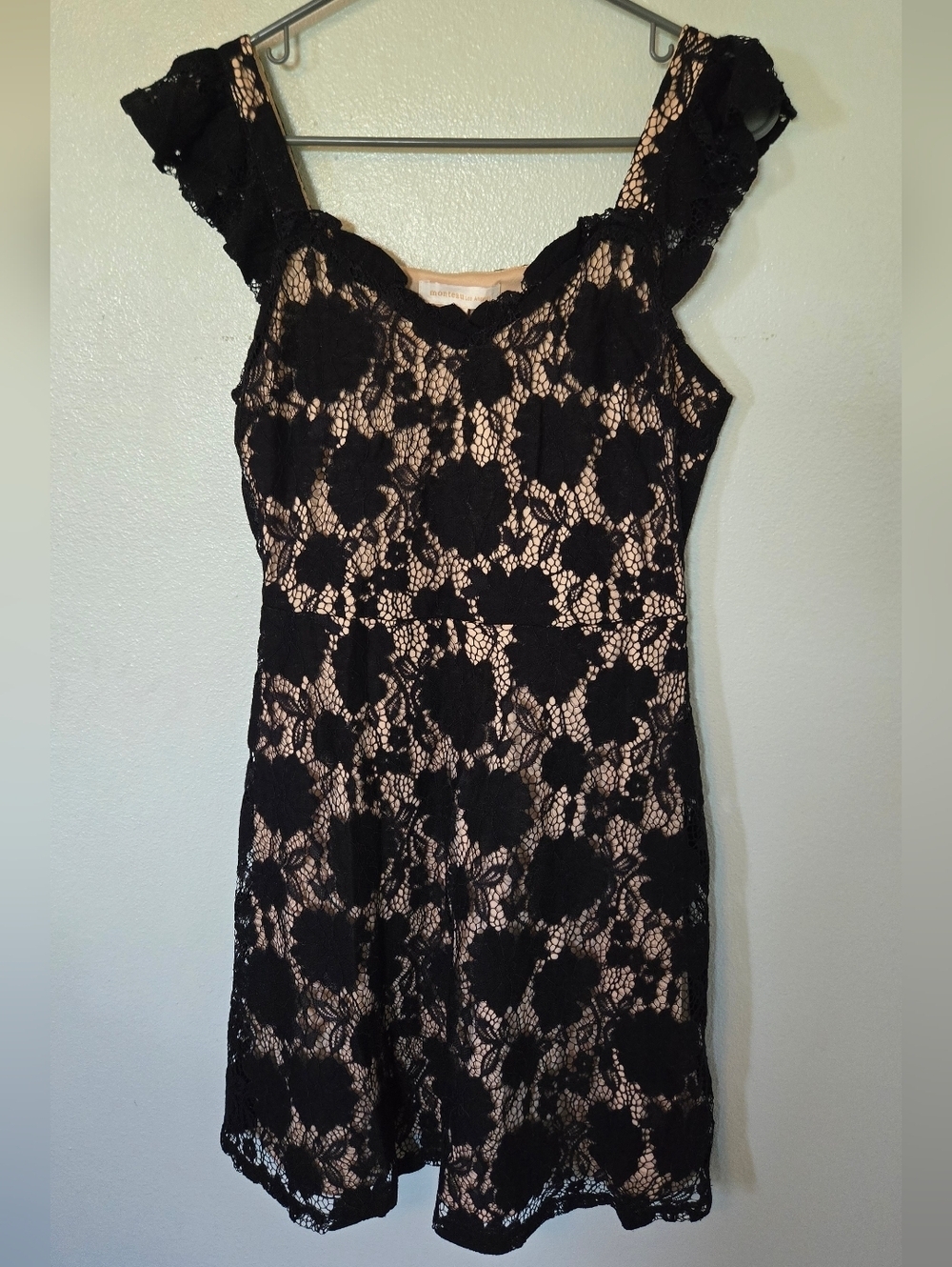Monteau | Black Lace Sweetheart Dress Size Medium